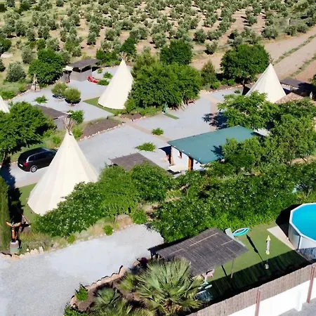 Σπίτι διακοπών Boutique Teepee Sleeps 2 With Pool
